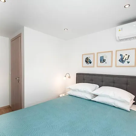 Rhodes Sunset House בית נופש *