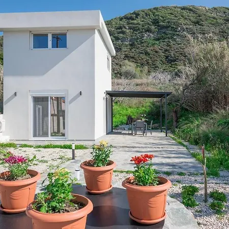 Rhodes Sunset House בית נופש עיר רודוס