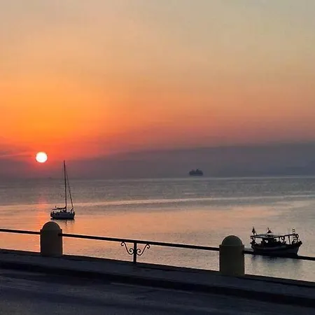 Rhodes Sunset House בית נופש